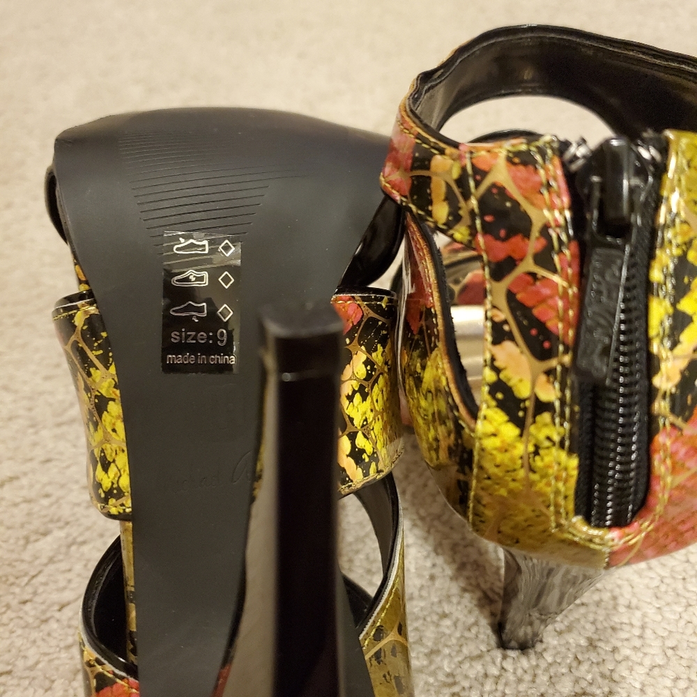 Snake Pattern Heels - Picture 4 of 6